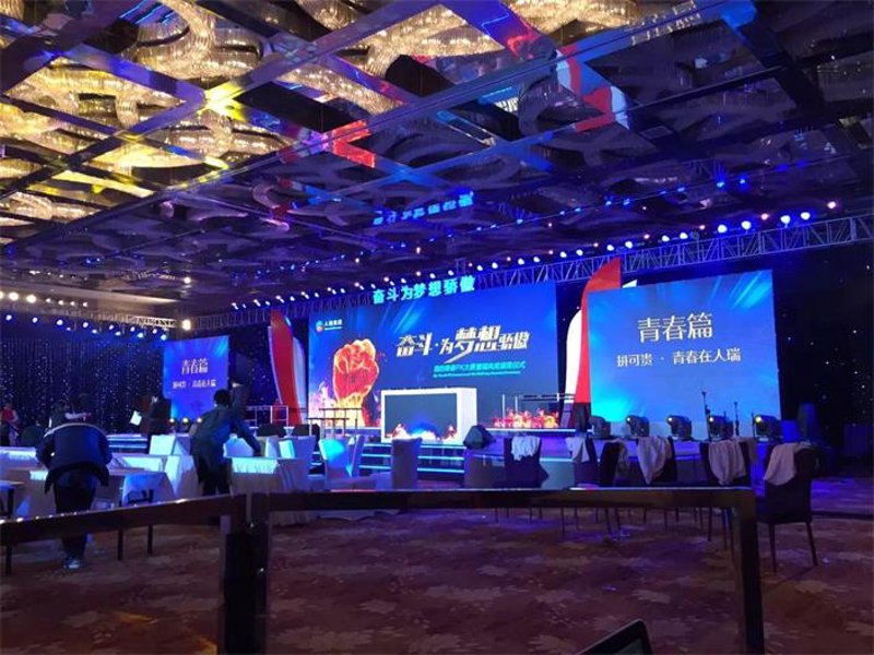 广告设计用什么软件做？诚芯云传媒为你揭晓答案
